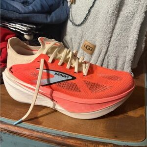 Brooks Coral and Cream Running Sneakers